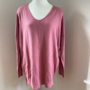 Dreamers By Debut V-Neck Long-Sleeved Tunic Sweater, Mauve, Size M/L.  NWOT!